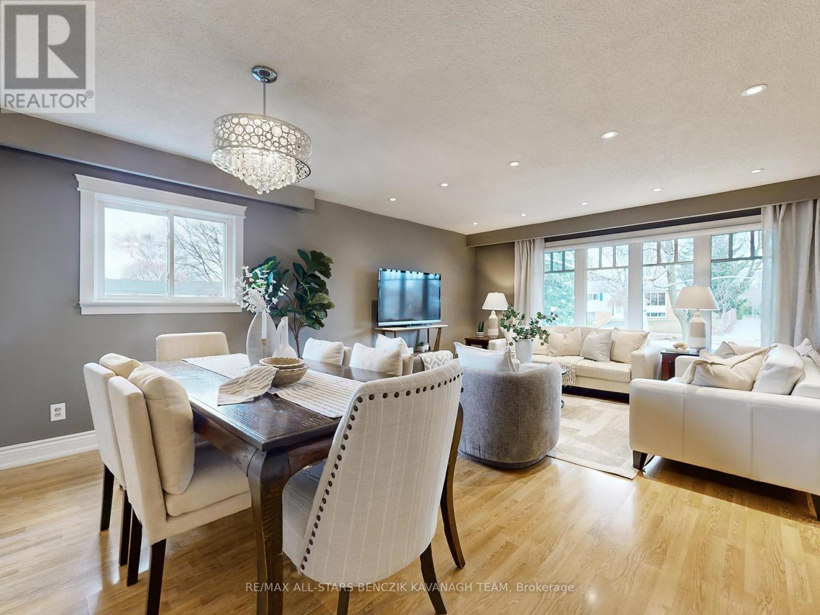 30 Sir Caradoc Place, Markham, Ontario  L3P 2X6 - Photo 6 - N12950798