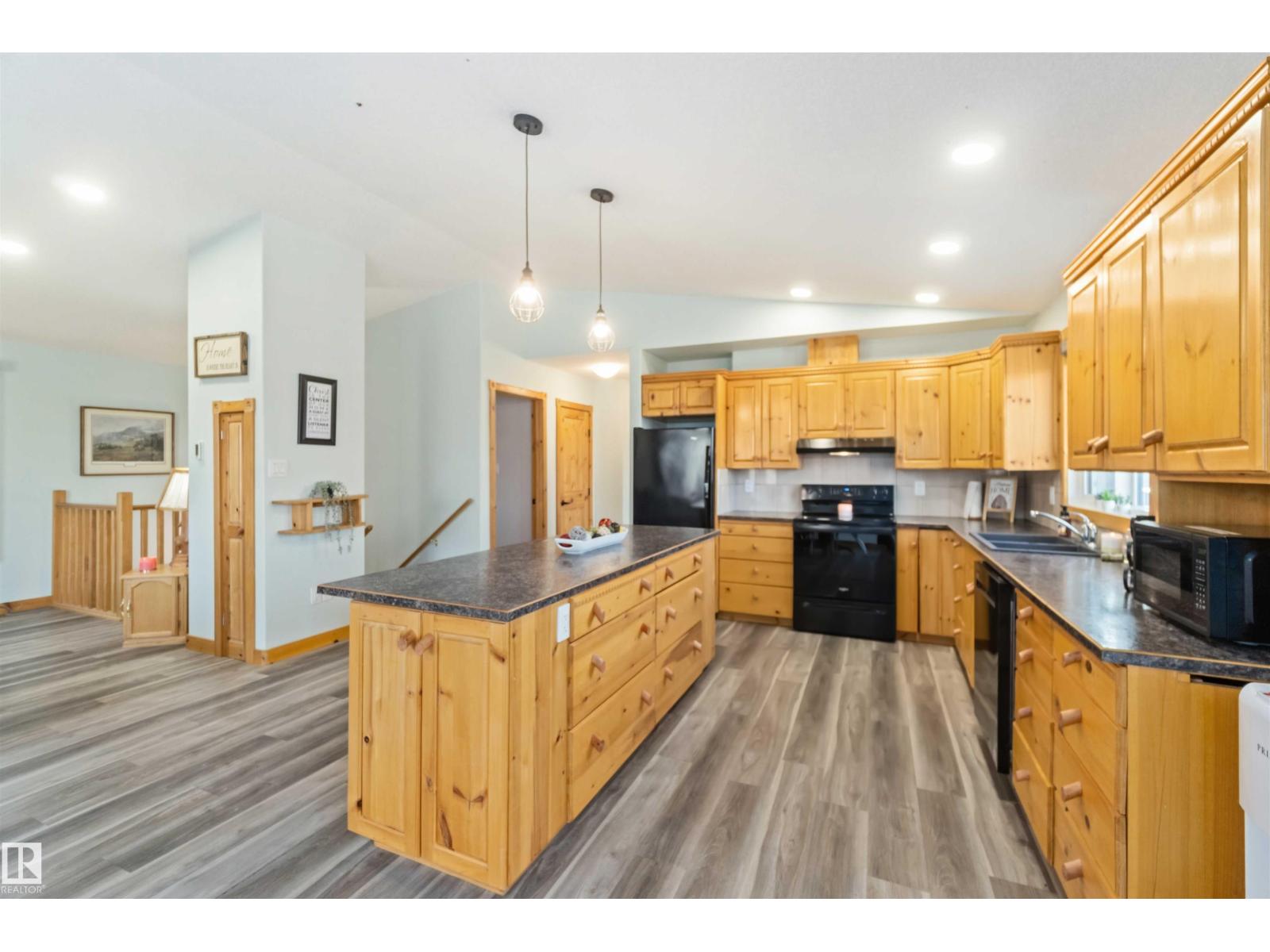 30 59209 Hwy 18, Rural Barrhead County, Alberta  T7N 1N3 - Photo 18 - E4483490