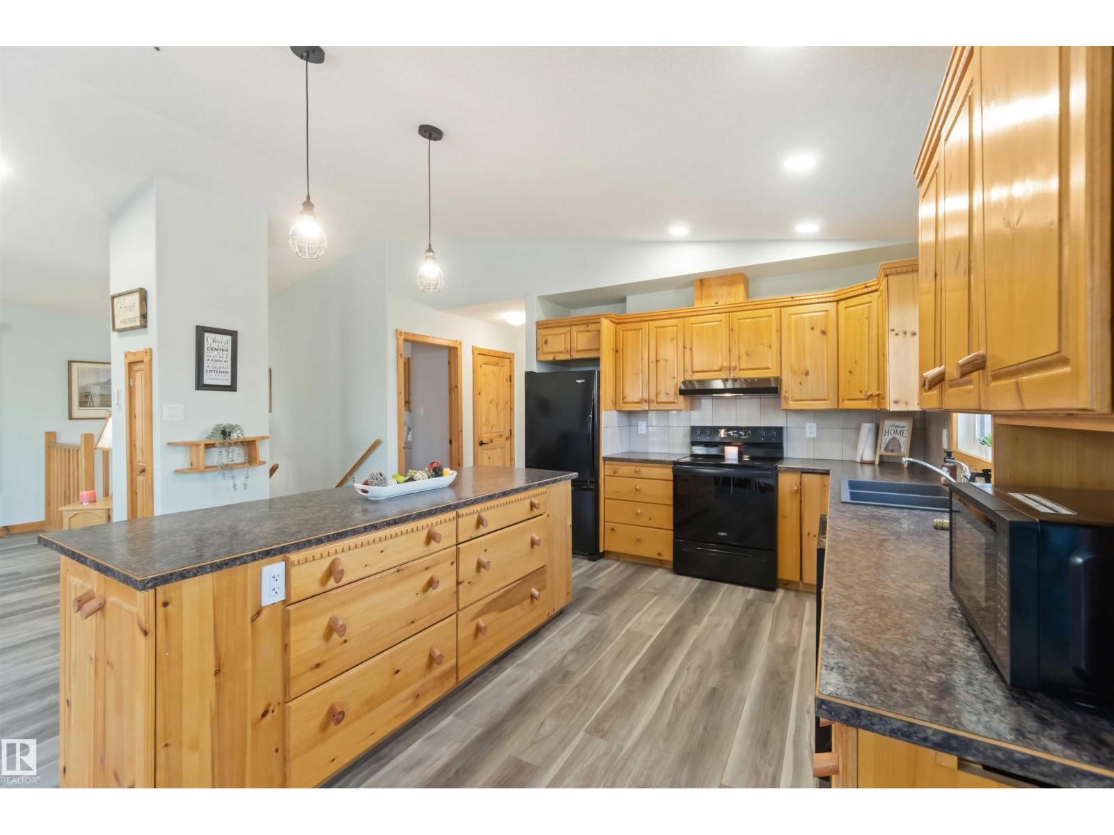 30 59209 Hwy 18, Rural Barrhead County, Alberta  T7N 1N3 - Photo 15 - E4483490