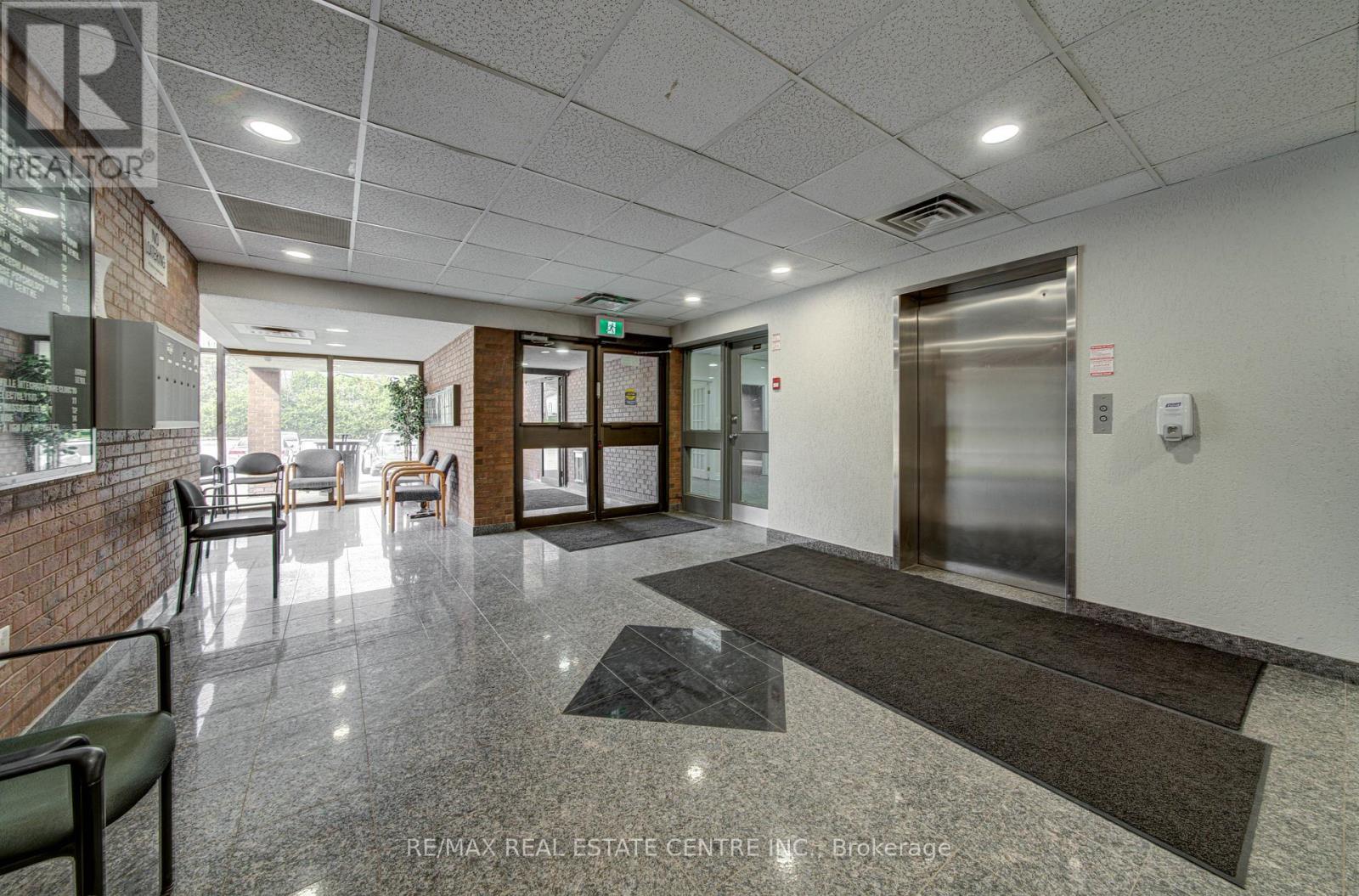 M18 - 15 Elizabeth Street, Orangeville, Ontario  L9W 3X3 - Photo 6 - W13022098