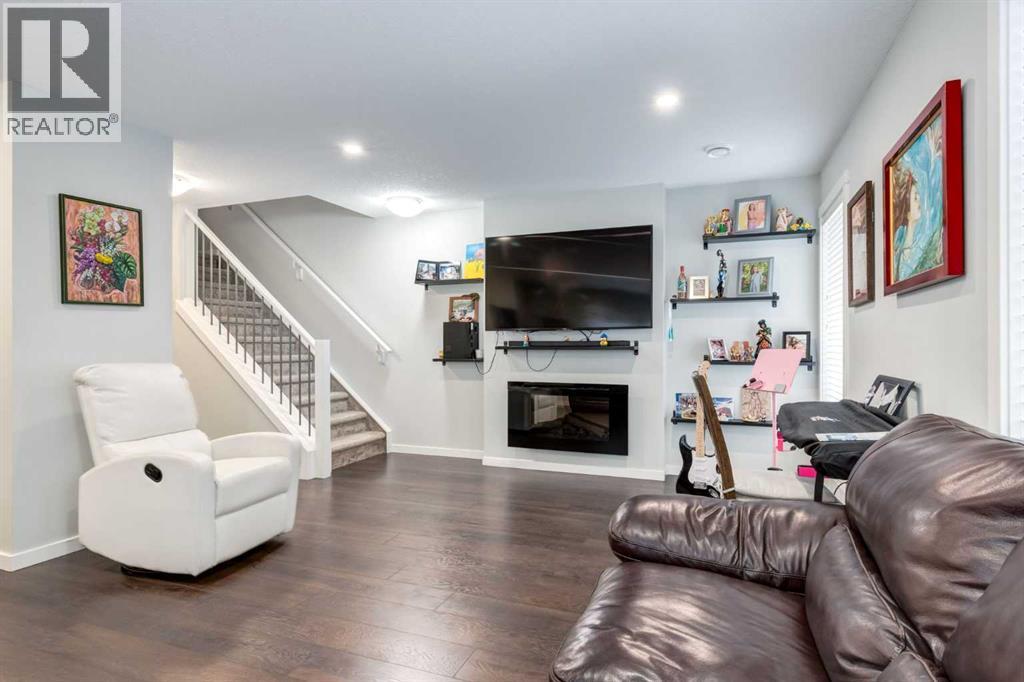 19484 37 Street SE, Calgary, Alberta  T3M 2W9 - Photo 5 - A2292109