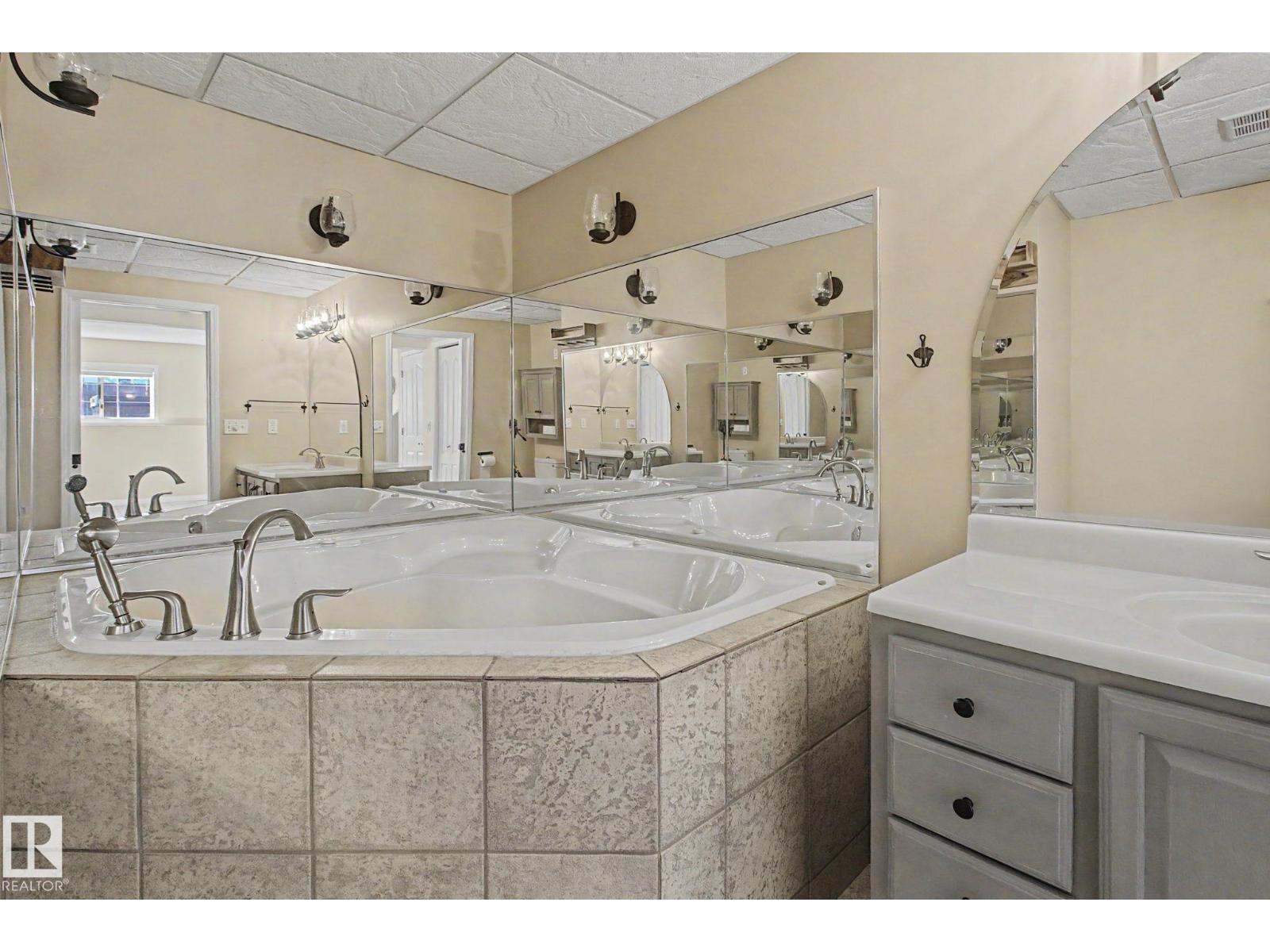 3903 32 St Nw, Edmonton, Alberta  T6T 1J5 - Photo 33 - E4483511