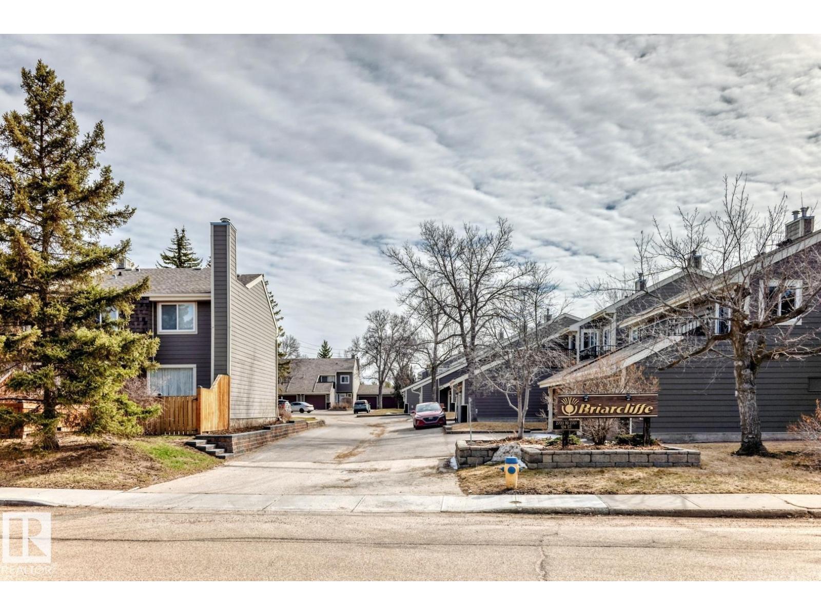 2709 124 St Nw, Edmonton, Alberta  T6J 4T2 - Photo 3 - E4483497