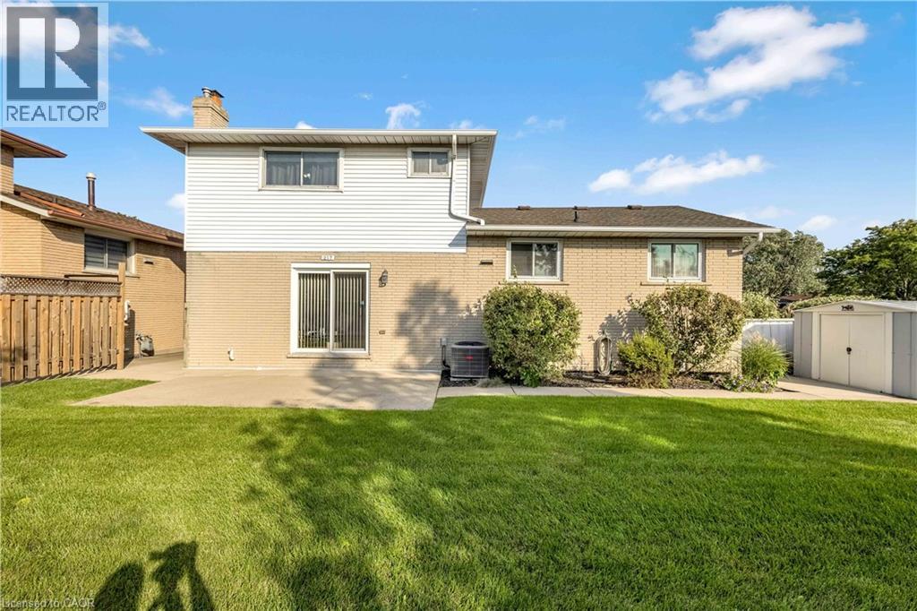 217 Lawnhurst Court, Hamilton, Ontario  L8V 4R4 - Photo 38 - 40819644