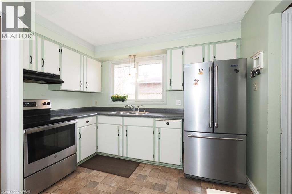 15 Mockingbird Drive, Elmira, Ontario  N3B 1S9 - Photo 14 - 40819646