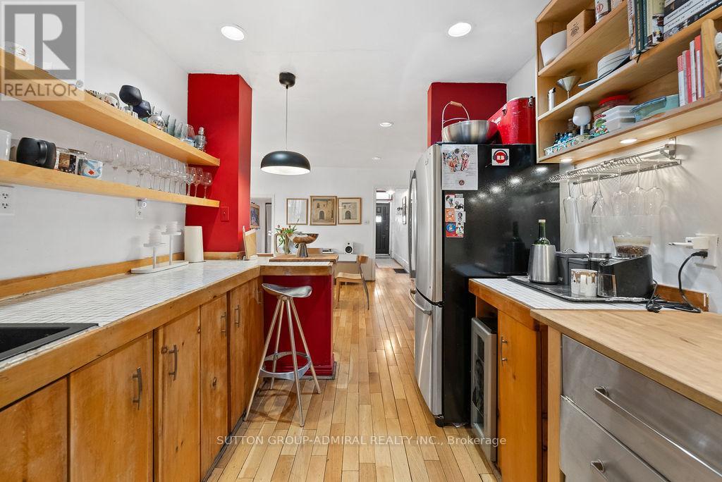 40 Claremont Street, Toronto, Ontario  M6J 2M5 - Photo 11 - C13030712