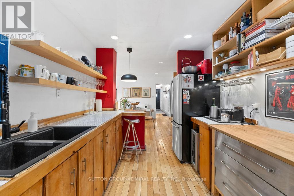 40 Claremont Street, Toronto, Ontario  M6J 2M5 - Photo 14 - C13030712