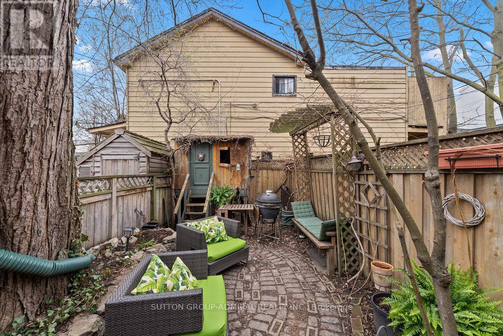 40 Claremont Street, Toronto, Ontario  M6J 2M5 - Photo 31 - C13030712