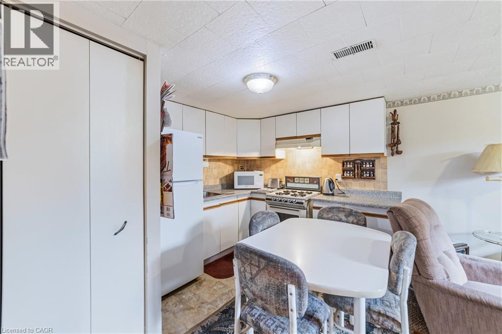 31 Leduc Street W, Hamilton, Ontario  L8T 4S3 - Photo 24 - 40820072