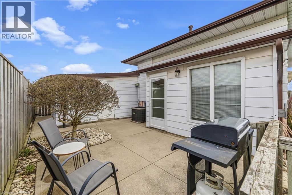 31 Leduc Street W, Hamilton, Ontario  L8T 4S3 - Photo 34 - 40820072