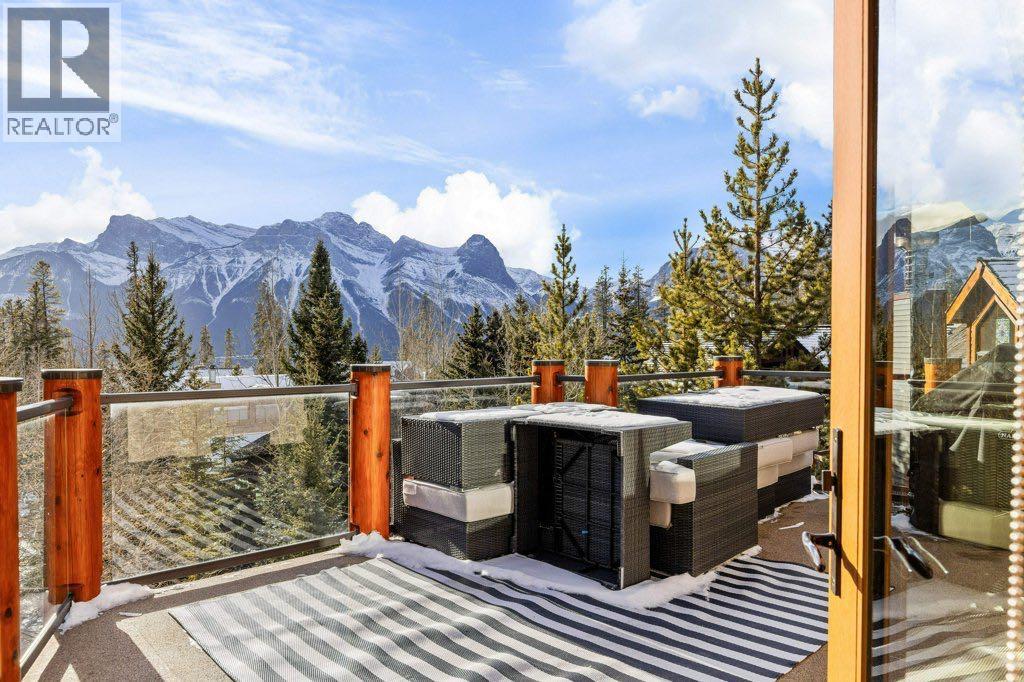 521 Silvertip Road, Canmore, Alberta  T1W 3H3 - Photo 2 - A2293561