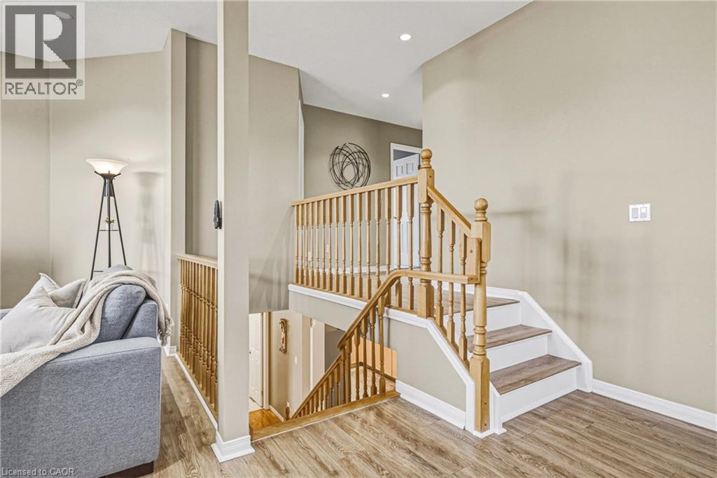 228 Holbeach Crescent, Waterloo, Ontario  N2J 4Y7 - Photo 18 - 40820884