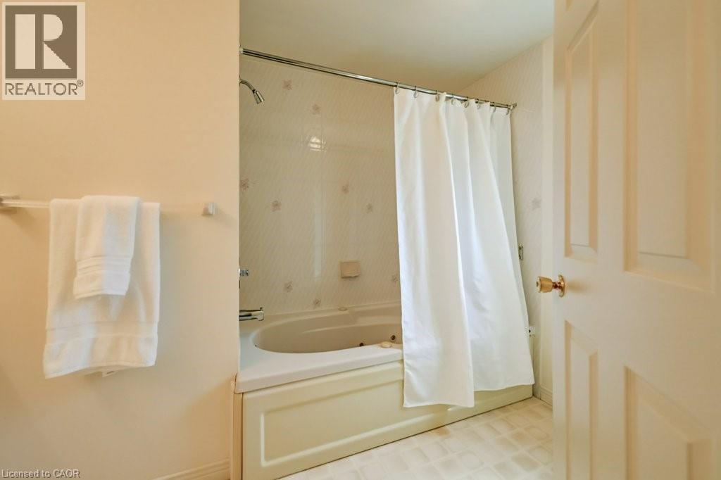 285 Magnolia Place, Waterloo, Ontario  N2V 2A3 - Photo 27 - 40820942