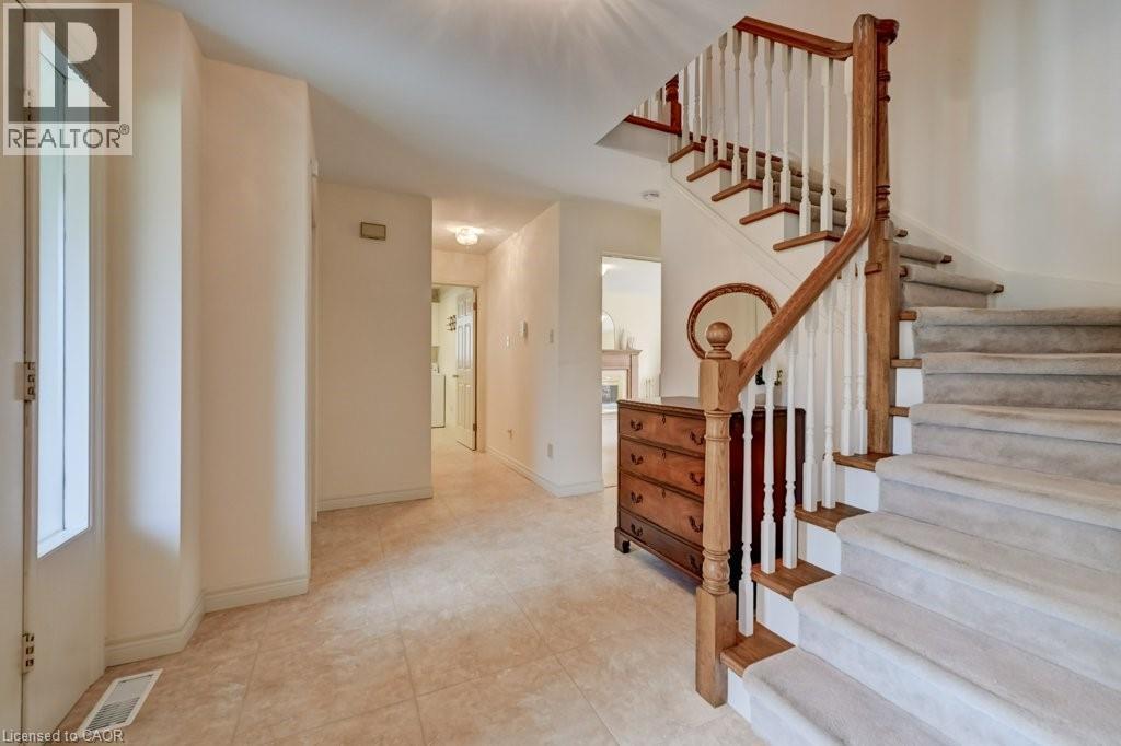 285 Magnolia Place, Waterloo, Ontario  N2V 2A3 - Photo 5 - 40820942