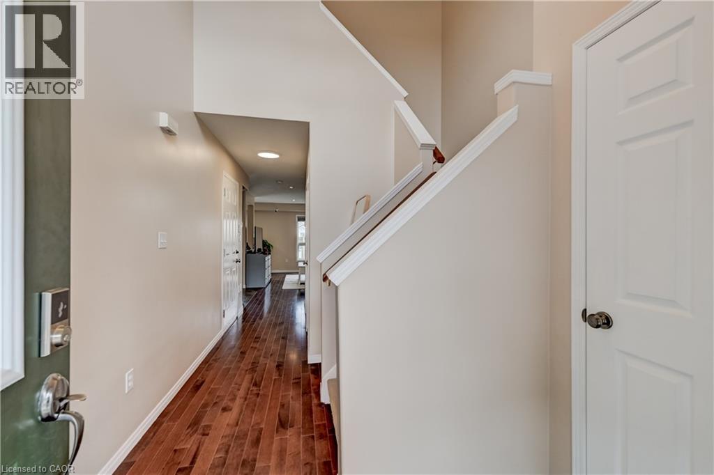 547 Wild Iris Avenue, Waterloo, Ontario  N2V 2W4 - Photo 3 - 40821190