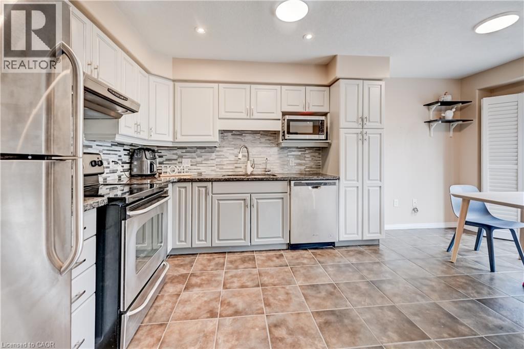 547 Wild Iris Avenue, Waterloo, Ontario  N2V 2W4 - Photo 11 - 40821190