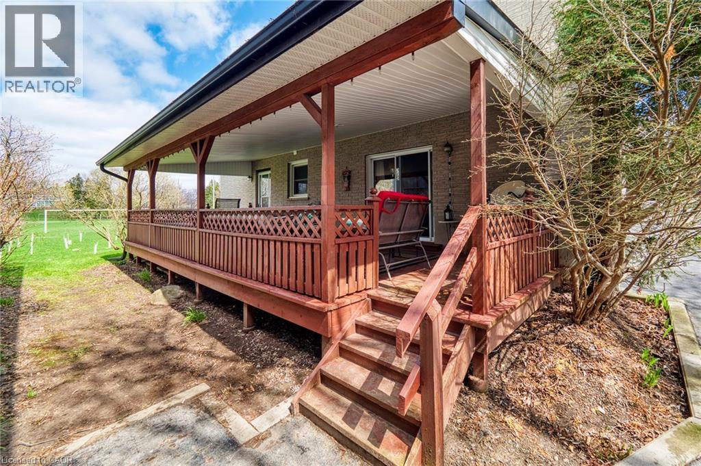 108 Queensway Drive, St. Jacobs, Ontario  N0B 2N0 - Photo 41 - 40821912