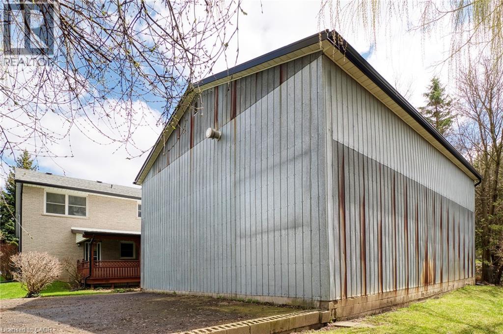 108 Queensway Drive, St. Jacobs, Ontario  N0B 2N0 - Photo 3 - 40821912