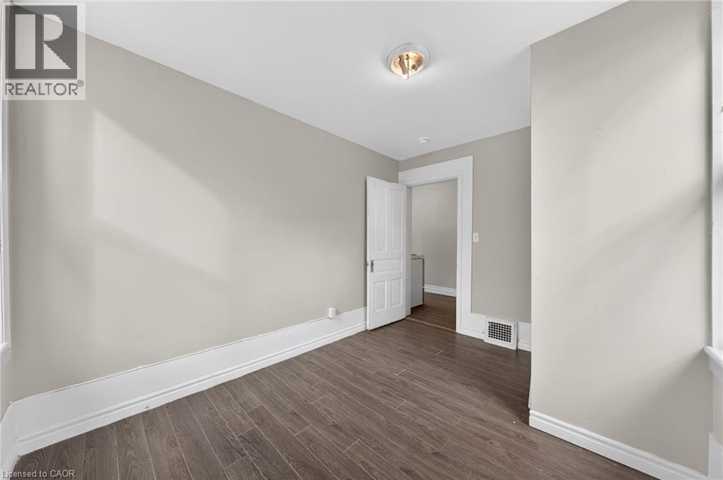 12 Fleet Street, Brantford, Ontario  N3T 3S7 - Photo 24 - 40821927