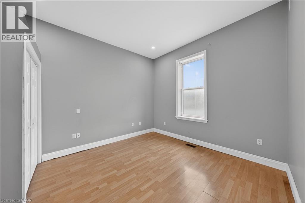 12 Fleet Street, Brantford, Ontario  N3T 3S7 - Photo 14 - 40821927