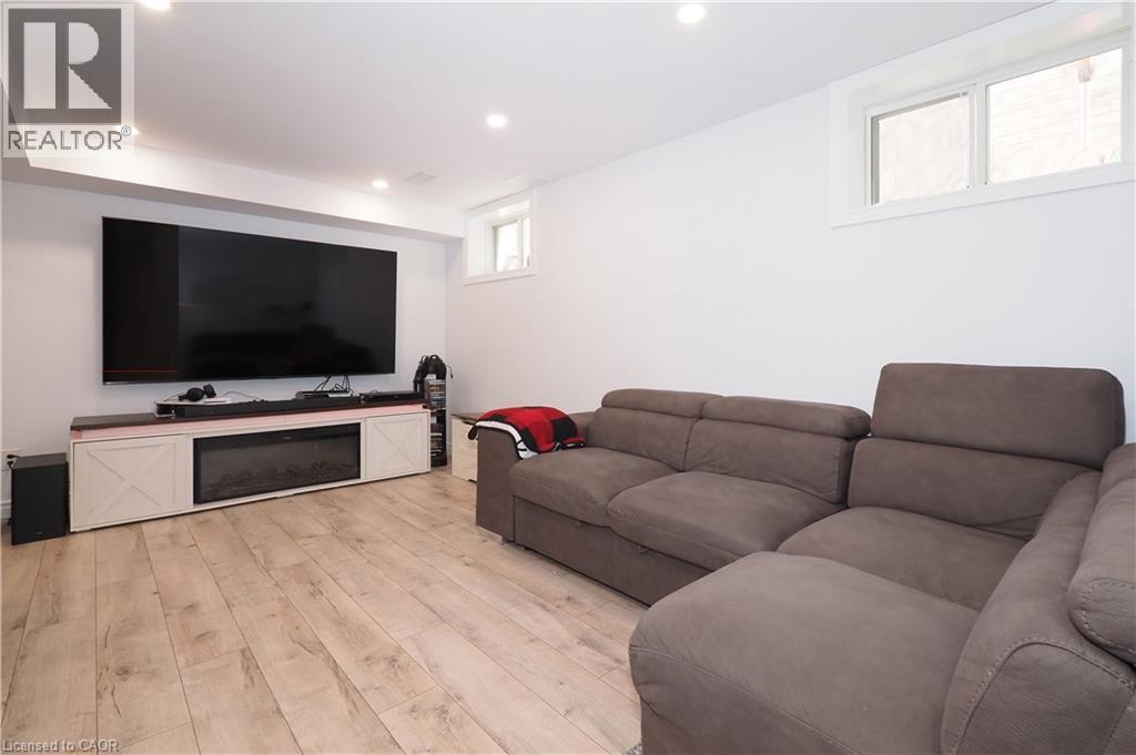 27 Gleason Crescent, Kitchener, Ontario  N2M 0B7 - Photo 34 - 40822137