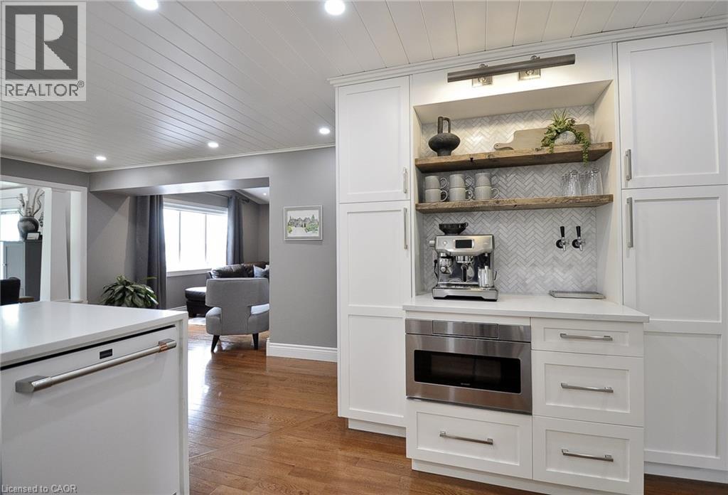 9 Lake Avenue E, Puslinch, Ontario  N3C 2V4 - Photo 11 - 40822271