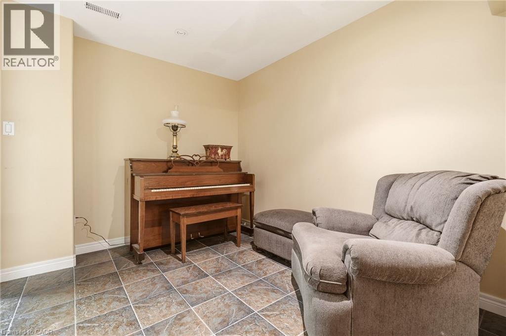 49 Rockcliffe Road, Waterdown, Ontario  L9H 7H5 - Photo 40 - 40822278