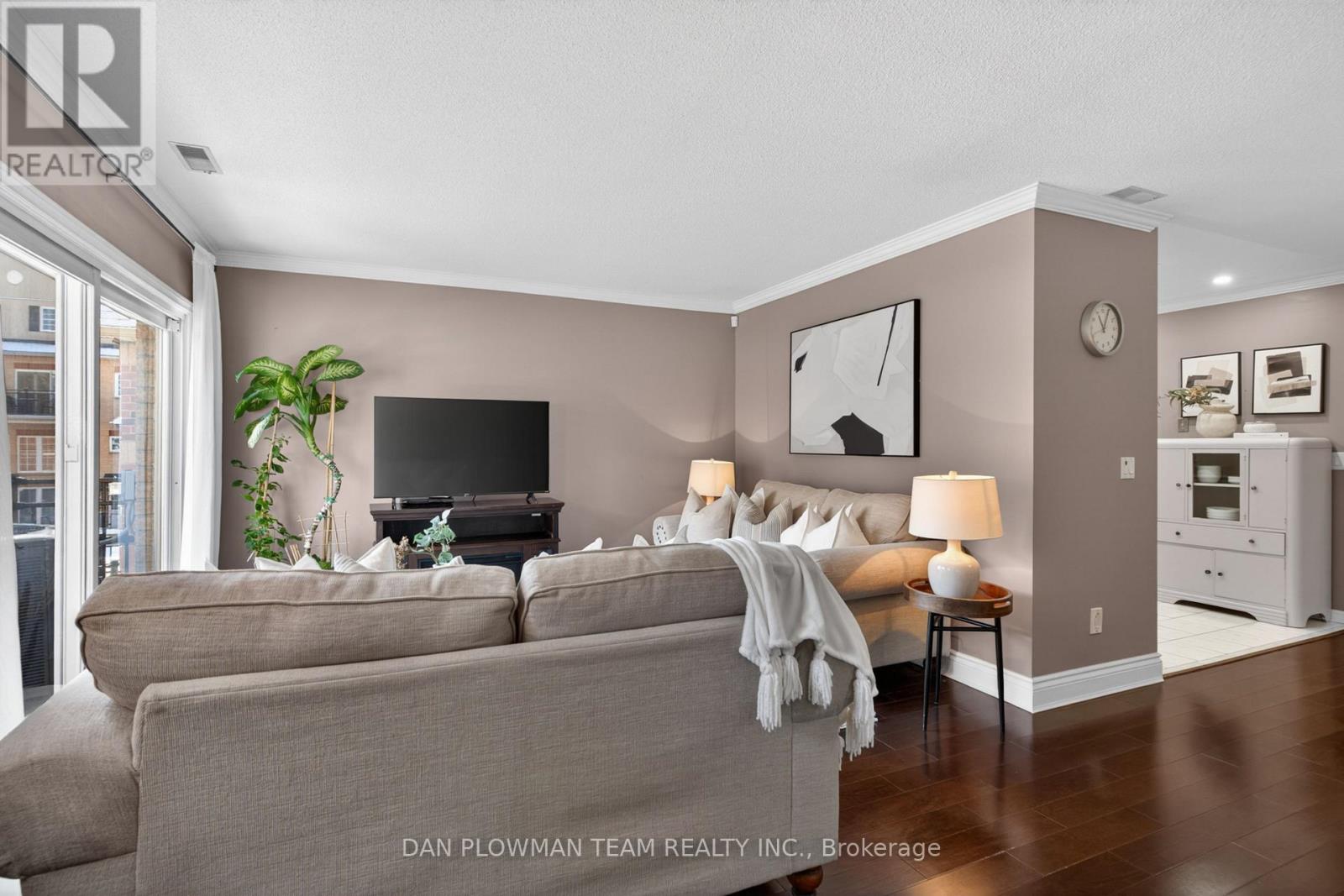 609 - 1400 The Esplanade Street N, Pickering, Ontario  L1V 6V2 - Photo 3 - E13030678