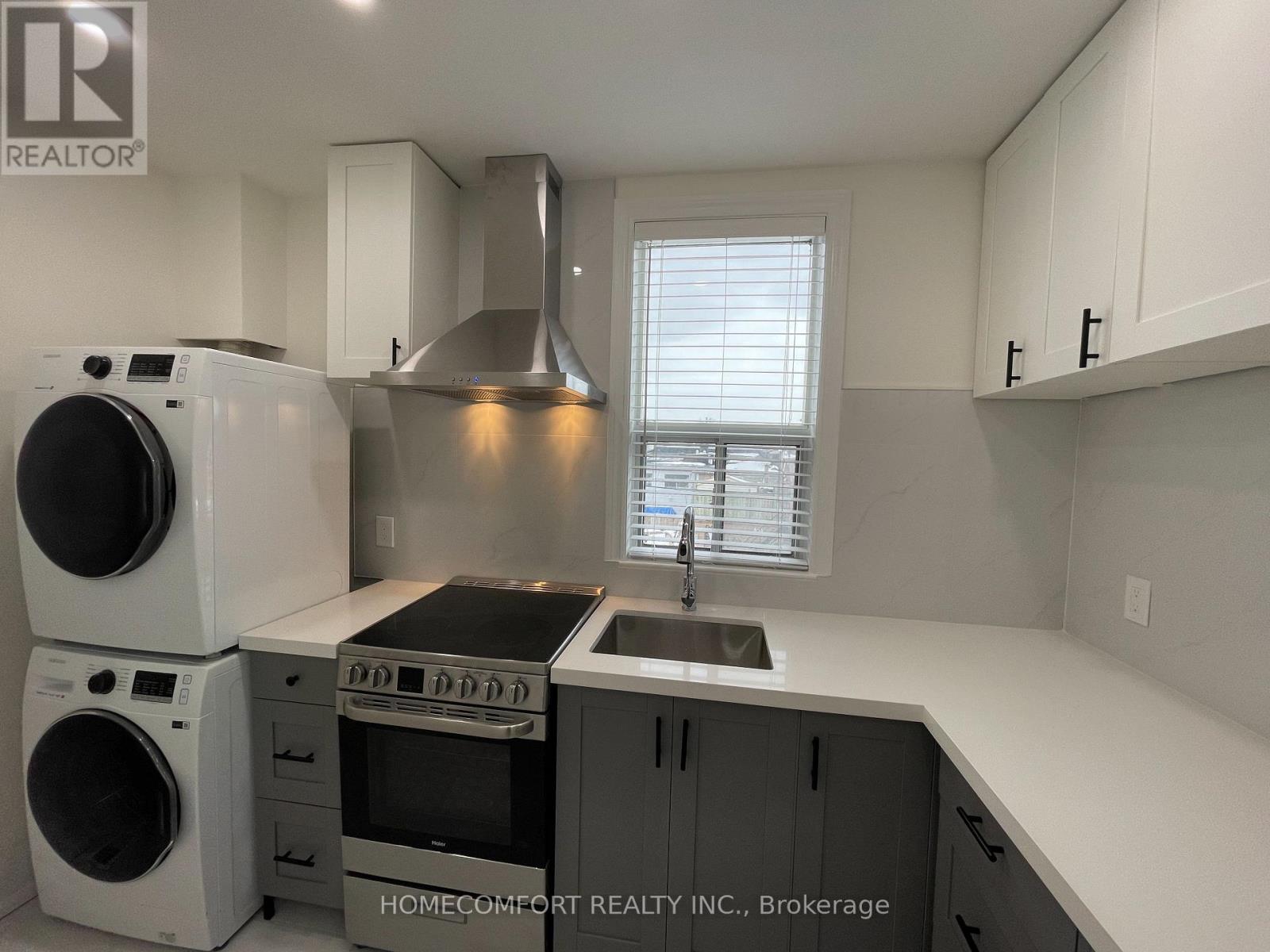 Upper - 33 Strathmore Boulevard, Toronto, Ontario  M4J 1P1 - Photo 8 - E13030768