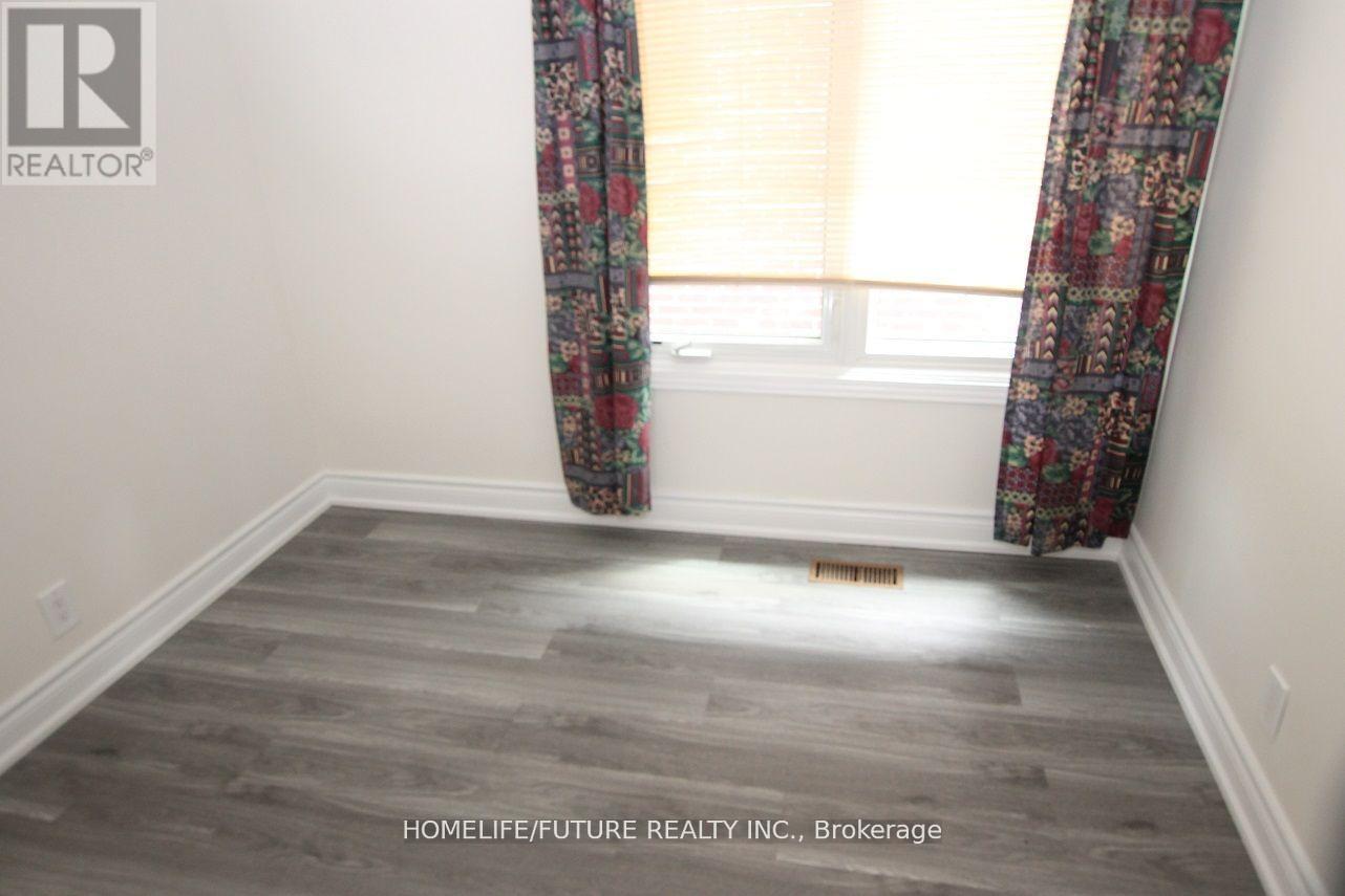 53 Dennett Drive, Toronto, Ontario  M1S 2E8 - Photo 10 - E13030798