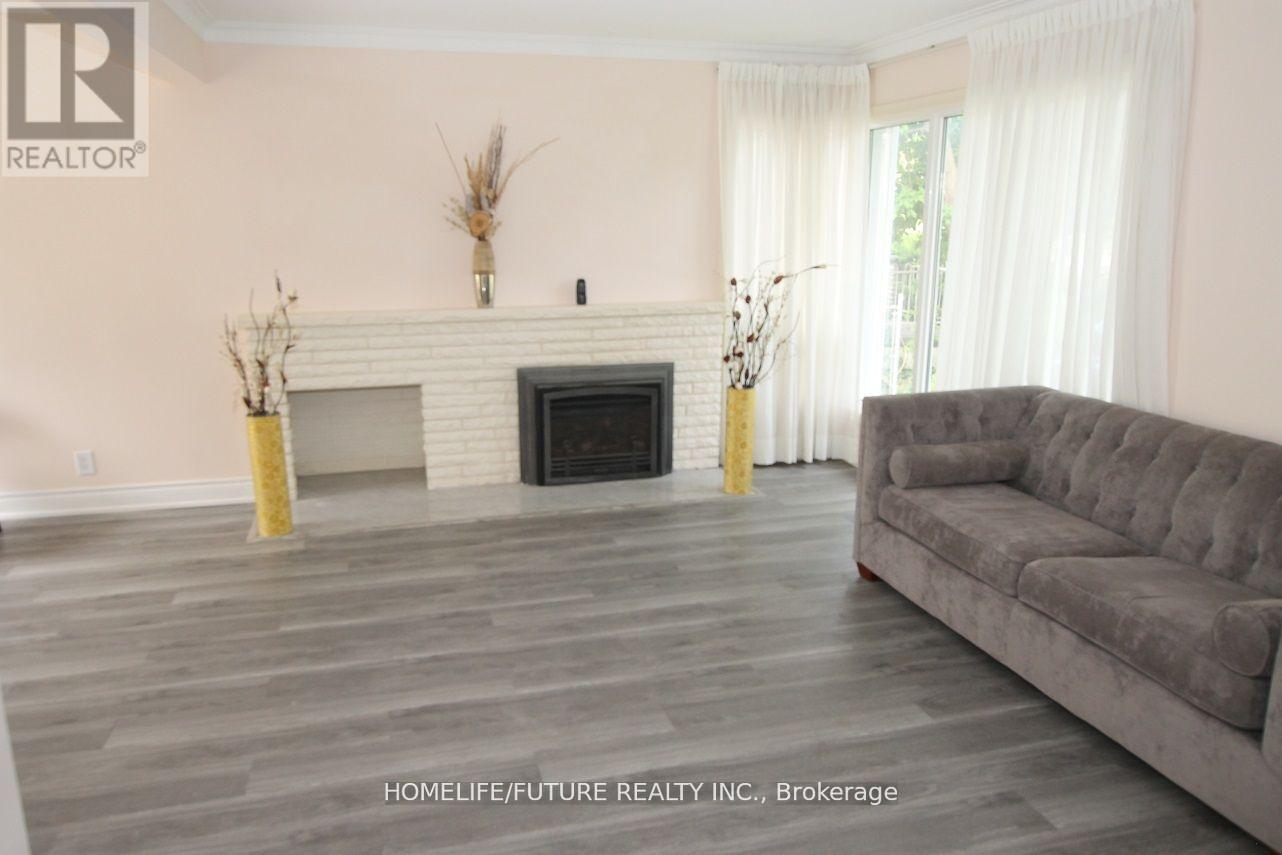 53 Dennett Drive, Toronto, Ontario  M1S 2E8 - Photo 2 - E13030798