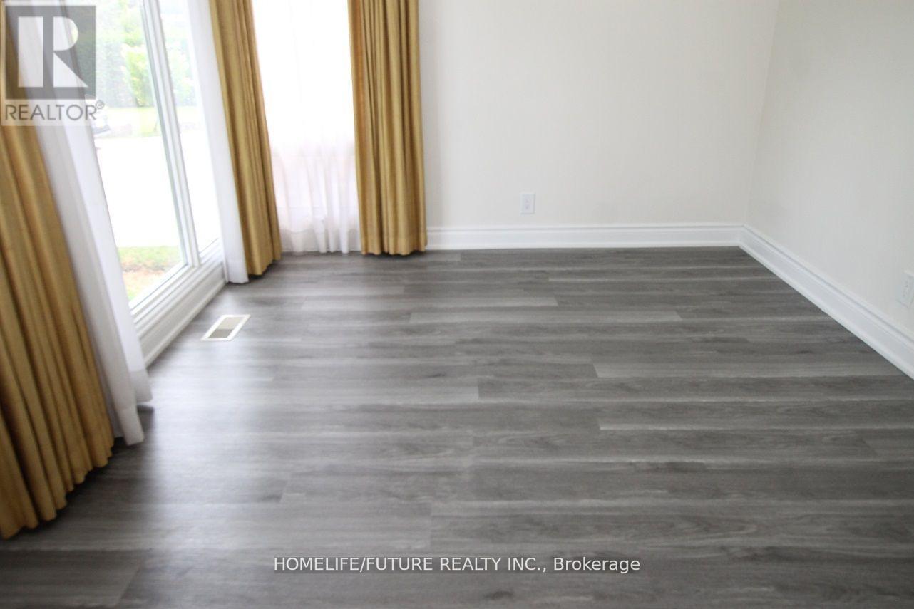 53 Dennett Drive, Toronto, Ontario  M1S 2E8 - Photo 3 - E13030798