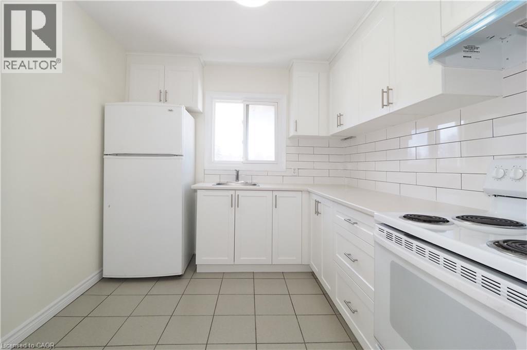 24 Austin Drive Unit# 3, Waterloo, Ontario  N2L 3Y1 - Photo 13 - 40822455