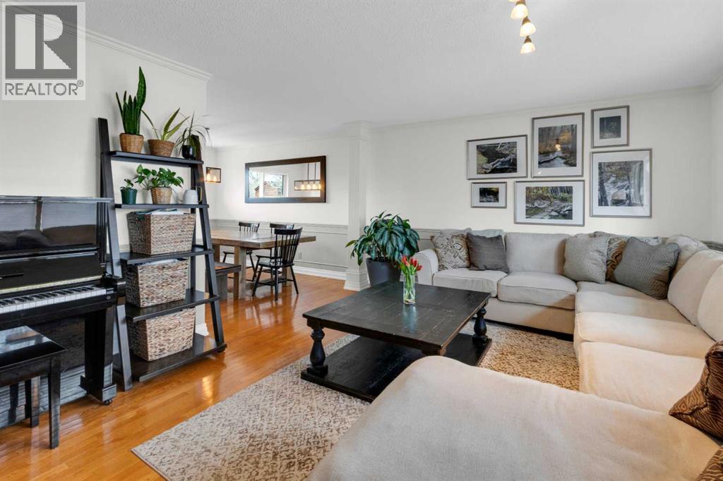 356 Cannington Place SW, Calgary, Alberta  T2W 1Z9 - Photo 5 - A2297205