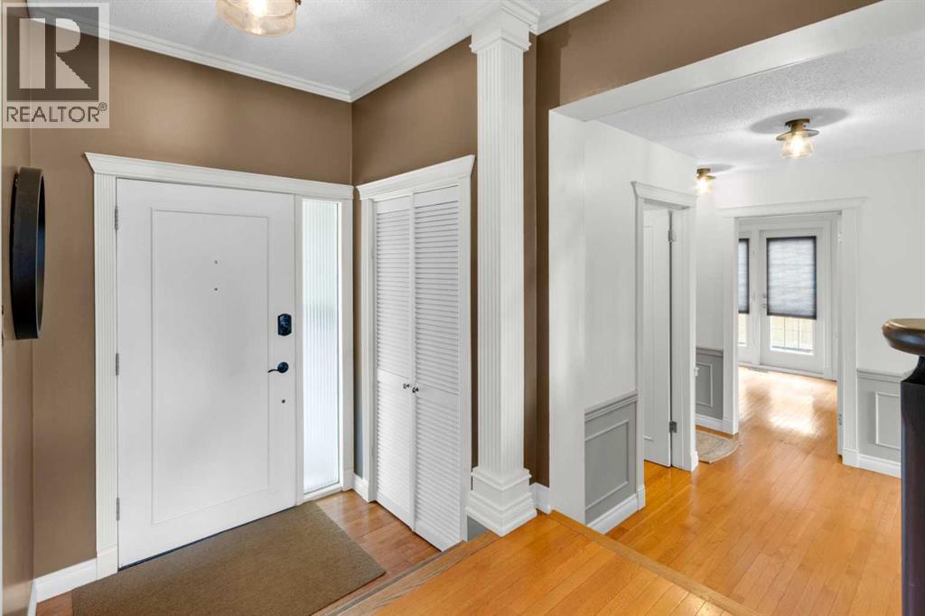 356 Cannington Place SW, Calgary, Alberta  T2W 1Z9 - Photo 4 - A2297205