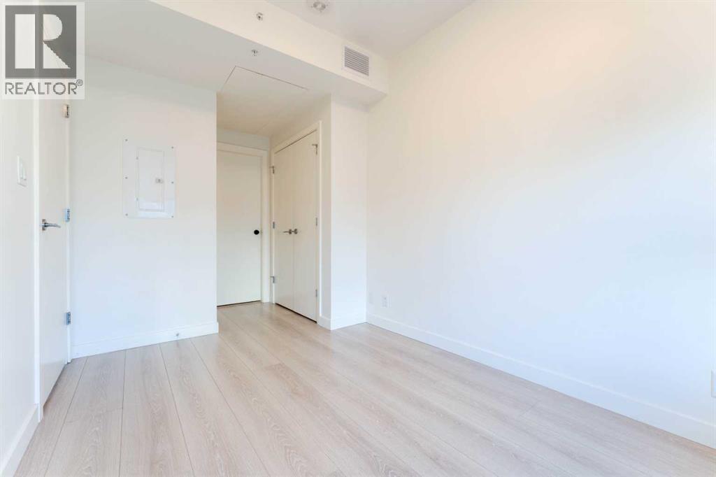 401, 138 Waterfront Court SW, Calgary, Alberta  T2P 1L1 - Photo 15 - A2299050