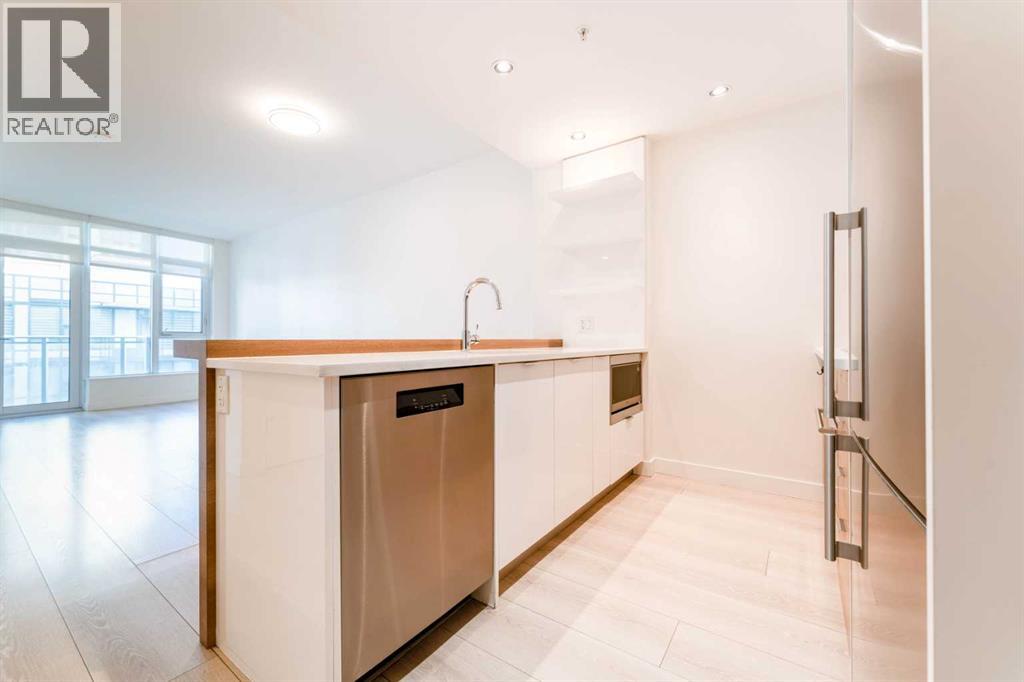 401, 138 Waterfront Court SW, Calgary, Alberta  T2P 1L1 - Photo 8 - A2299050