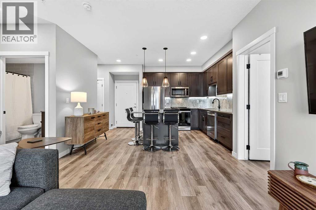 401, 150 Shawnee Square SW, Calgary, Alberta  T2Y 0T6 - Photo 12 - A2299414