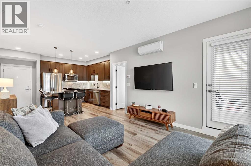 401, 150 Shawnee Square SW, Calgary, Alberta  T2Y 0T6 - Photo 14 - A2299414