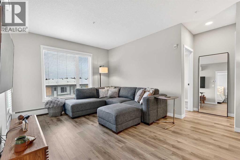 401, 150 Shawnee Square SW, Calgary, Alberta  T2Y 0T6 - Photo 10 - A2299414