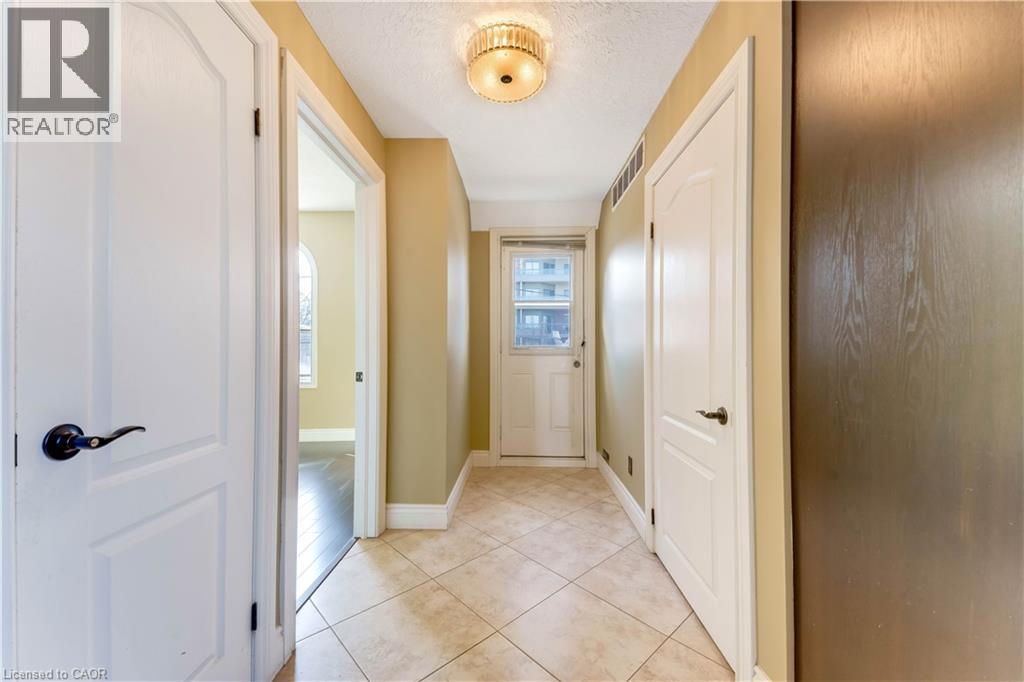 561 Queen Street S Unit# Upper, Kitchener, Ontario  N2G 1W9 - Photo 22 - 40822767