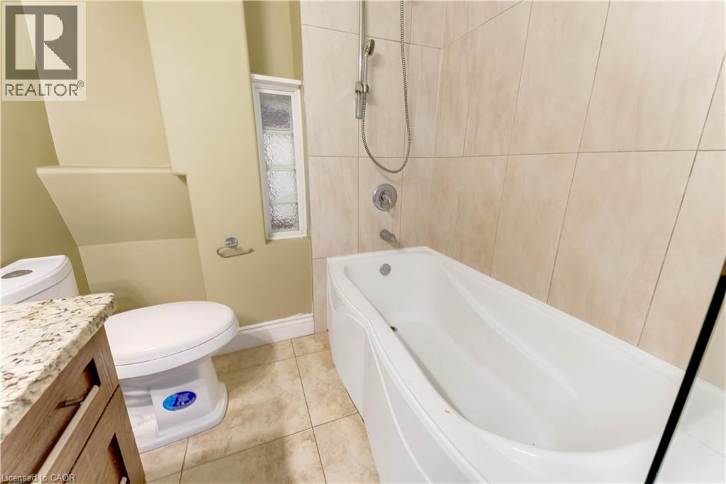 561 Queen Street S Unit# Upper, Kitchener, Ontario  N2G 1W9 - Photo 14 - 40822767