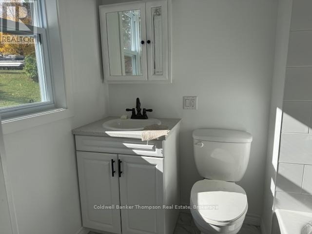 78 James Street E, Burk's Falls, Ontario  P0A 1C0 - Photo 7 - X12456674