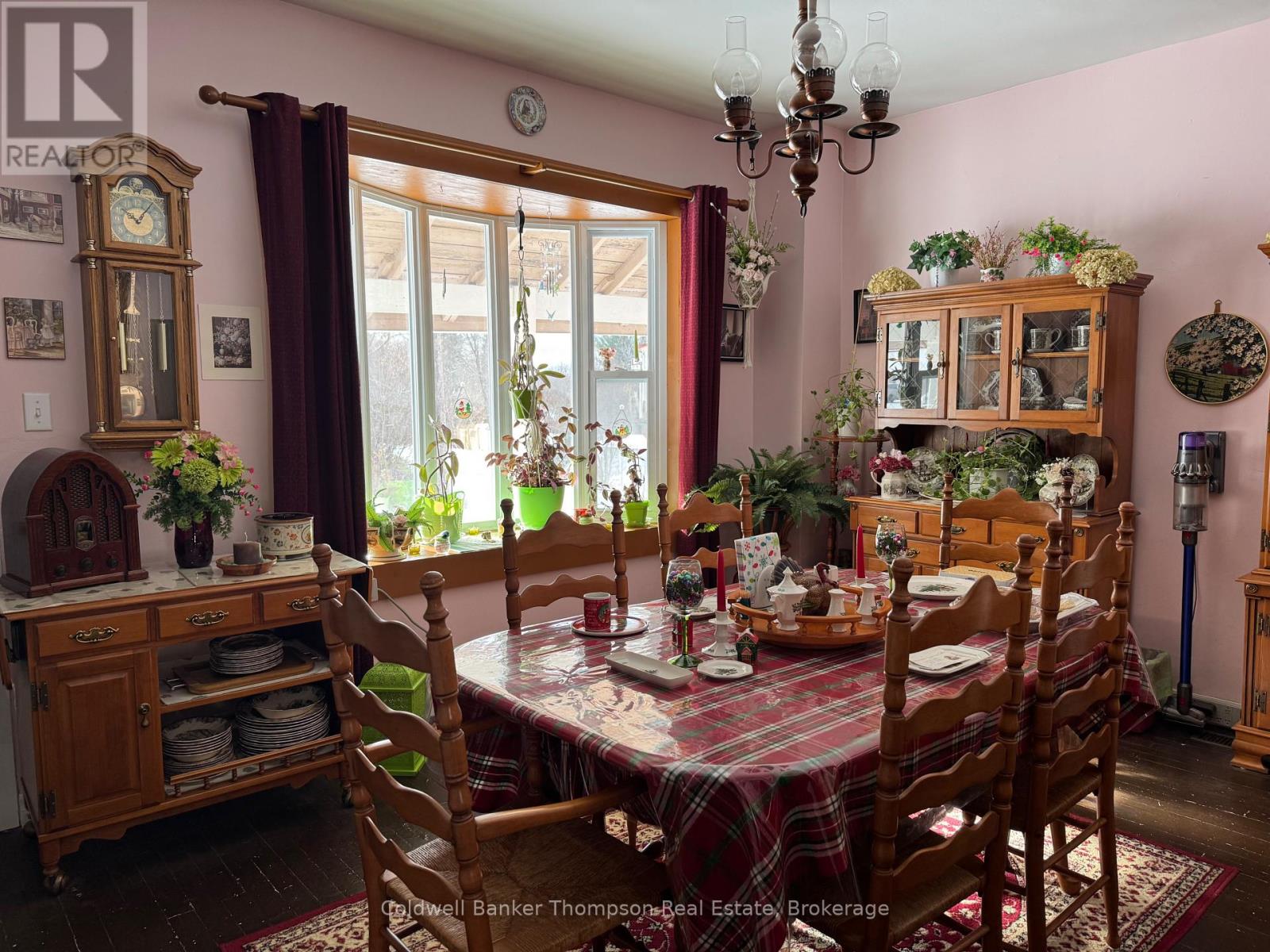 143 Huston Street, Burk's Falls, Ontario  P0A 1C0 - Photo 11 - X12533394