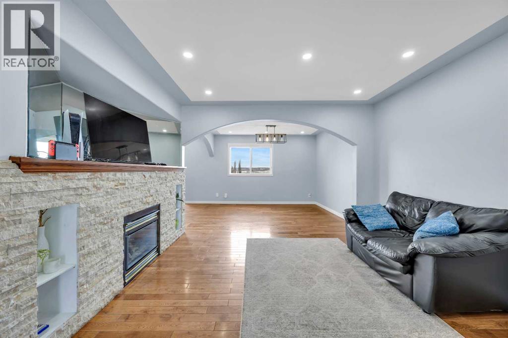 166 Tuscarora Close Nw, Calgary, Alberta  T3L 2E3 - Photo 9 - A2300452