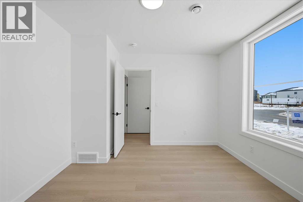 8814 48 Street NE, Calgary, Alberta  T3J 5N8 - Photo 8 - A2300818