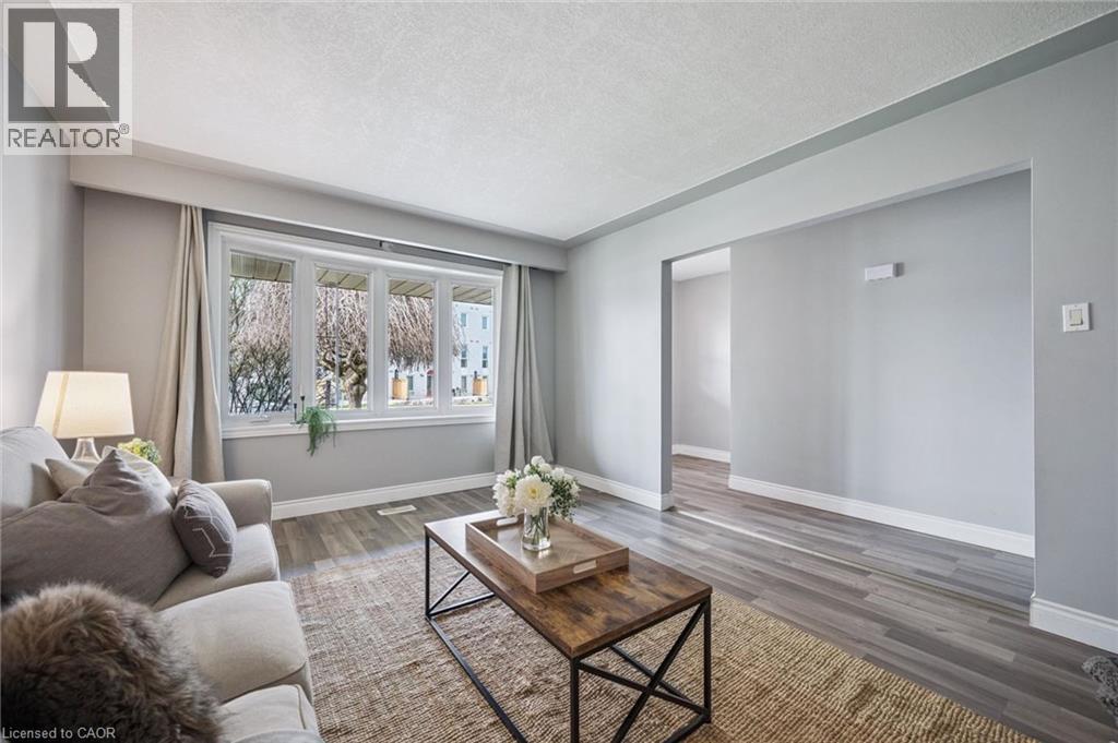 27 Vicmount Drive, Kitchener, Ontario  N2M 2A2 - Photo 8 - 40822876