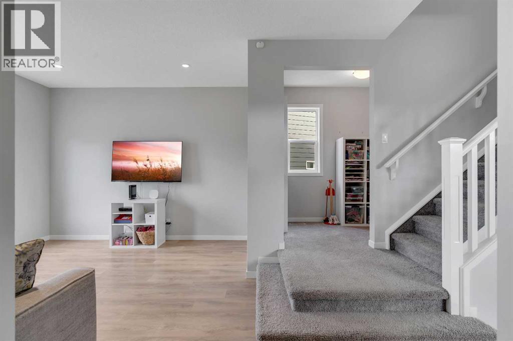 323 Marquis Court SE, Calgary, Alberta  T3M 1Y1 - Photo 5 - A2300832