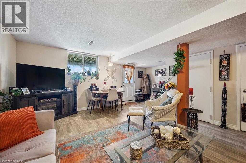 27 Vicmount Drive, Kitchener, Ontario  N2M 2A2 - Photo 26 - 40822876