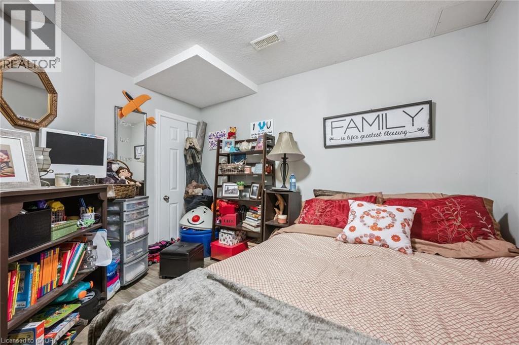 27 Vicmount Drive, Kitchener, Ontario  N2M 2A2 - Photo 32 - 40822876